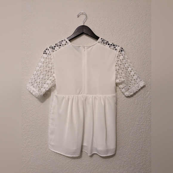 VICI eyelet top (new!) - Picture 3 of 3